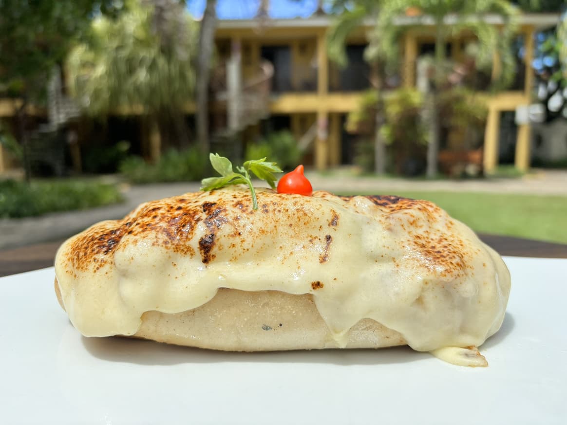 Baguete Cheese Steak - Restaurante Maracajú Porto de Galinhas Baguete Cheese Steak - Restaurante Maracajú Porto de Galinhas